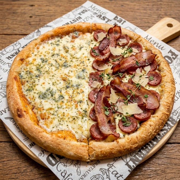 Pizza grande meio a meio do Villa Deli